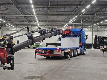 Scania G490 8x4*4 / HMF 5020 + JIB